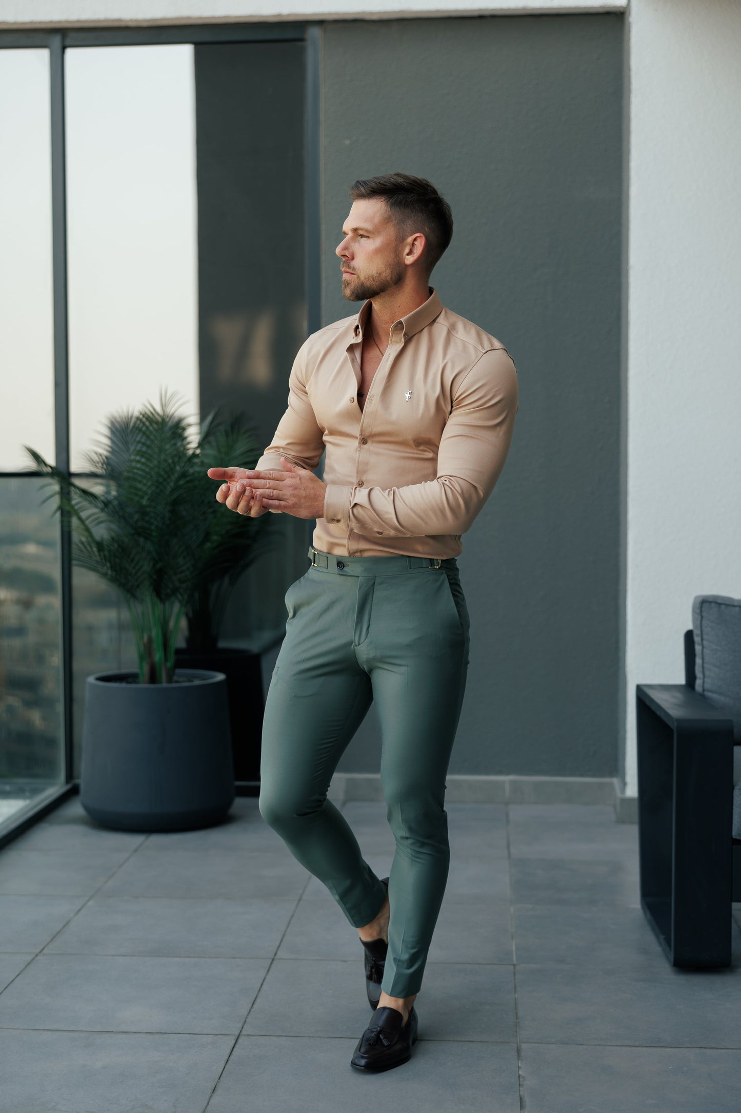 Cămașă Denim Stretch Bej Deschis cu Mâneci Lungi și Guler Cu Butoni